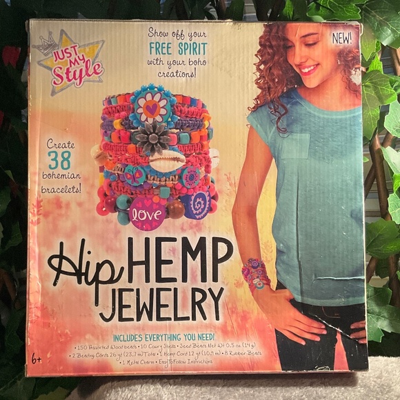 Just My Style Hip Hemp Jewelry Making Kit - Picture 2 of 8